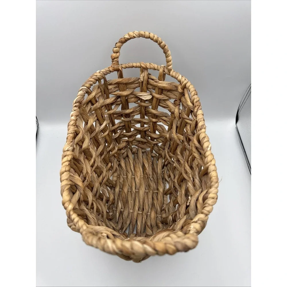 VTG Woven Storage Basket Home Decor Small Tan Oval Cottage Core